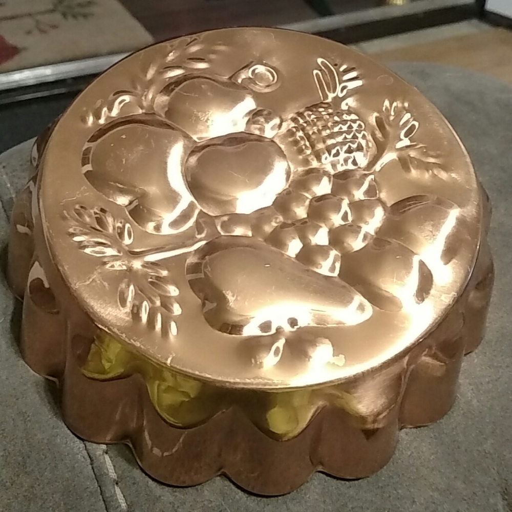 Portuguese 100% Copper 8" x 3" Mold EUC Tagus